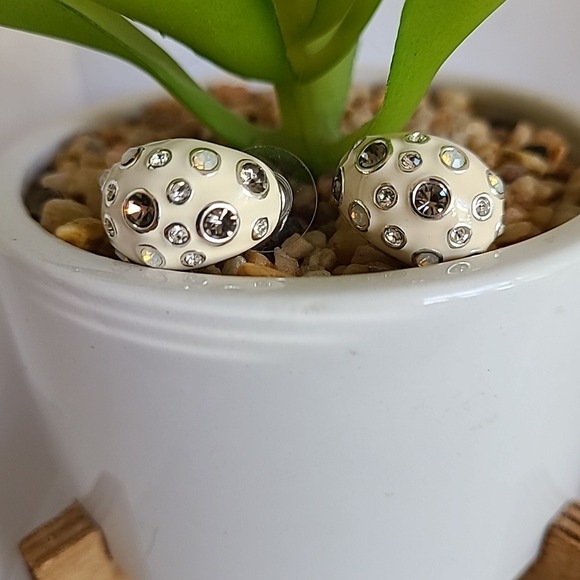 Signed DaVinci Rhinestone Earrings Cream Domed Studs Vintage‎ Jewelry Ladies - Picture 4 of 4